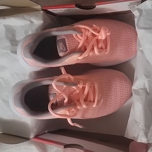 Girls peach Nike size 2